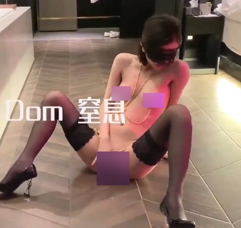 推特大神_dom窒息：咖啡店女老板作品，视频大小255MB